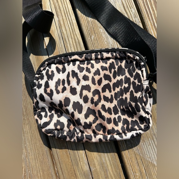 Ganni Womens Festival Animal-Print Recycled Polyester Bag - Picture 5 of 5
